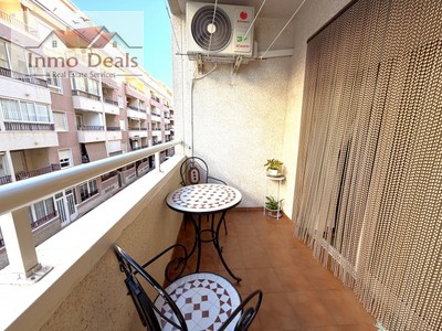Apartamento en venta en Torrevieja, Parque De Las Naciones, con 2 dormitorios, baño y plaza de garaje
