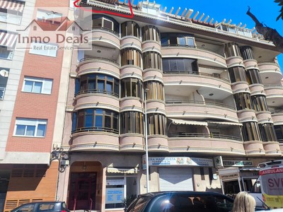 Ático en venta en Torrevieja, Parque De Las Naciones, con 3 dormitorios, 2 baños y balcón