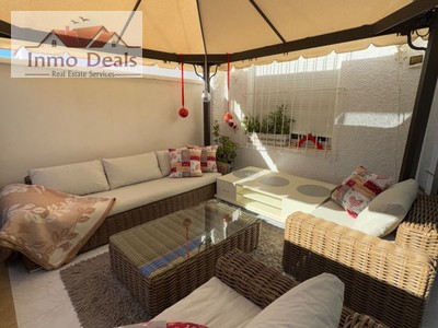 Chalet en venta en Torrevieja, Chapparal, con 3 dormitorios, 2 baños, trastero, 2 balcones y terreno