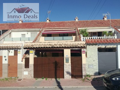 Bungalow en venta en Orihuela Costa, Los Balcones-los Altos, con 3 dormitorios, 2 baños, plaza de garaje, trastero y 2 balcones