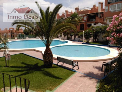 Ático en venta en Torrevieja, Torreblanca, con 1 dormitorio, baño y balcón