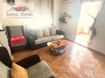 Apartamento en venta en Torrevieja, Puerto Deportivo, con 2 dormitorios, baño y balcón