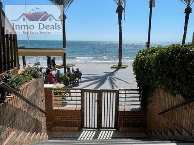 Apartamento en venta en Torrevieja, Playa Del Cura, con 3 dormitorios, 2 baños, balcón y terraza