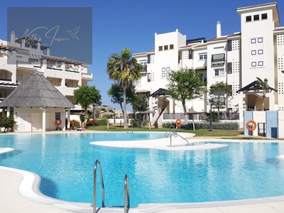 Ático en venta en Manilva, San Luis De Sabinillas, con 2 dormitorios, 2 baños, plaza de garaje, balcón y terraza