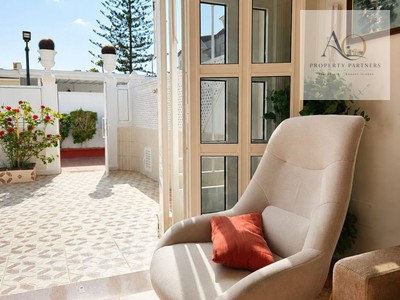 Adosado en venta en Maspalomas, Playa Del Ingles, con 2 dormitorios, baño y 2 terrazas