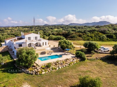 Finca rústica en venta en Ferreries, Barranc Dalgendar, con 4 dormitorios, 4 baños, trastero, balcón, terraza y terreno