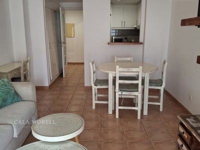 Piso en alquiler en Es Mercadal, Es Mercadal, con 3 dormitorios, 2 baños, aseo, plaza de garaje y trastero