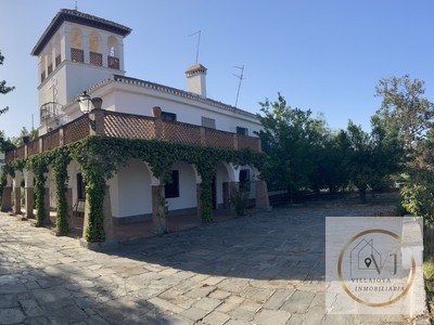 Cortijo en venta en Granada, Sur, con 9 dormitorios, 4 baños, trastero, balcón, terraza y terreno