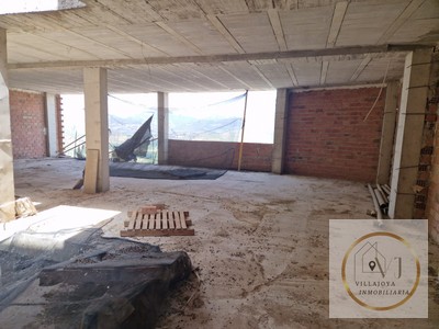 Edificio residencial de obra nueva en venta en Castillo De Locubin, con 8 plazas de garaje
