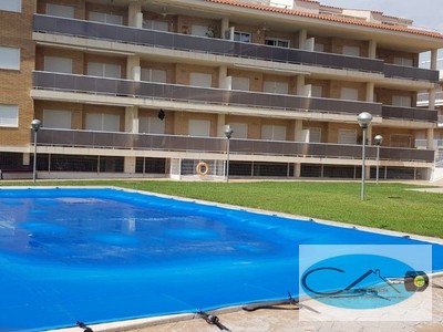 Duplex en alquiler en Alcanar, Alcanar Playa, con 3 dormitorios, 2 baños, plaza de garaje y 2 terrazas