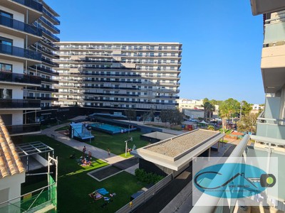 Apartamento en venta en L´ampolla, con 1 dormitorio, baño y balcón