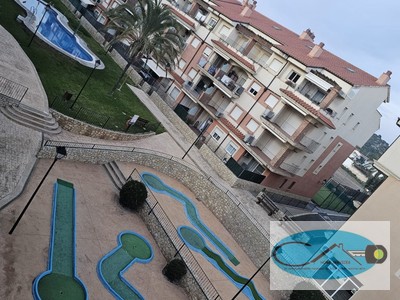 Duplex en alquiler en Casas De Alcanar, con 3 dormitorios, 2 baños, plaza de garaje y terraza