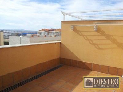Ático en venta en Don Benito, Los Barros, con 1 dormitorio, baño, plaza de garaje, trastero y terraza
