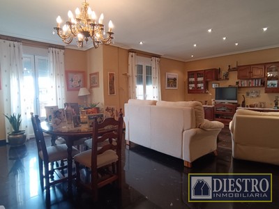 Piso en venta en Don Benito, Plaza Extremadura, con 4 dormitorios y 2 baños