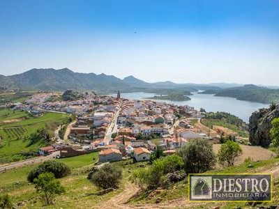 Unifamiliar en venta en Alange, con 3 dormitorios y 2 baños