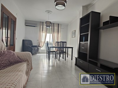 Apartamento en venta en Villanueva De La Serena, Centro, con 2 dormitorios y baño