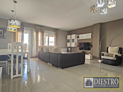Piso en venta en Don Benito, San Marcos, con 4 dormitorios, 2 baños, plaza de garaje, trastero y 2 terrazas