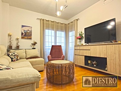 Piso en venta en Don Benito, Centro, con 3 dormitorios, 2 baños, plaza de garaje, trastero y terraza