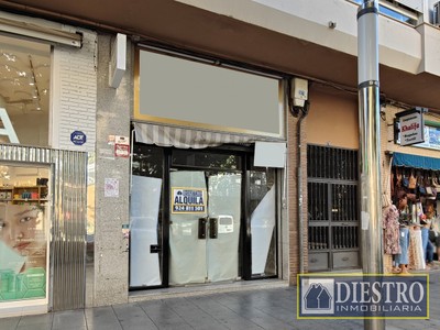 Local en alquiler en Don Benito, Avd. Constitucion, con 2 baños