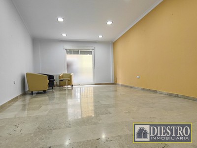 Piso en venta en Don Benito, Centro, con 3 dormitorios y 2 baños