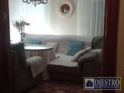 Piso en venta en Don Benito, Calle Cañamero, con 3 dormitorios, 2 baños, balcón y terraza