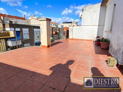 Ático en venta en Don Benito, Centro, con 4 dormitorios y 2 baños