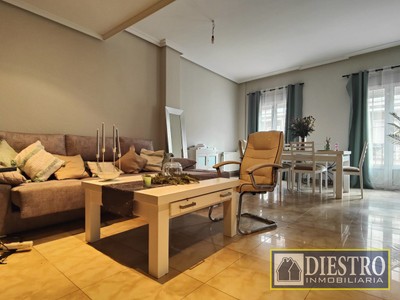 Piso en venta en Don Benito, Centro, con 4 dormitorios y 3 baños