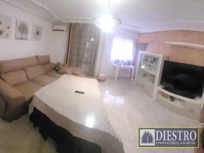 Piso en venta en Don Benito, Anexo Centro, con 3 dormitorios, baño y plaza de garaje