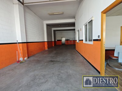 Nave en venta en Don Benito, Avenida De Sevilla, con baño