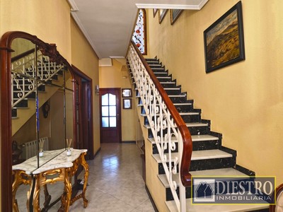Casa en venta en Don Benito, Centro, con 4 dormitorios y 3 baños