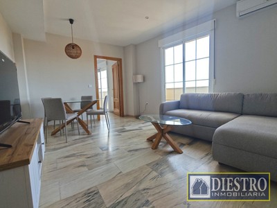 Apartamento en alquiler en Don Benito, Las Albercas, con 2 dormitorios, baño y plaza de garaje