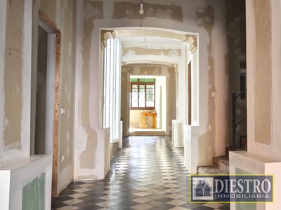 Casa en venta en Don Benito, Anexo Centro, con 5 dormitorios, baño y terreno