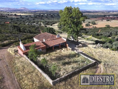 Chalet en venta en La Guarda, con 8 dormitorios, 3 baños y terreno