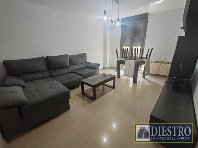 Apartamento en alquiler en Don Benito, Centro, con 2 dormitorios y baño