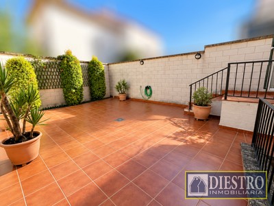 Adosado en venta en Don Benito, Parque, con 5 dormitorios y 4 baños