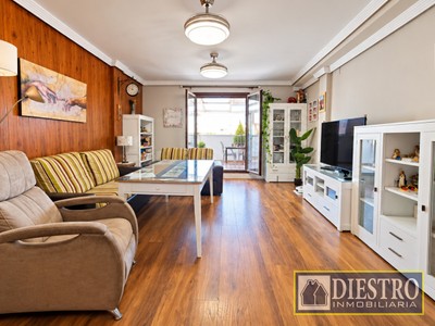 Ático en venta en Don Benito, Anexo Centro, con 4 dormitorios, 2 baños, plaza de garaje y trastero