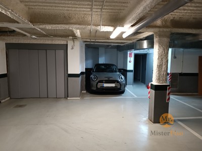 Garaje en venta en Madrid