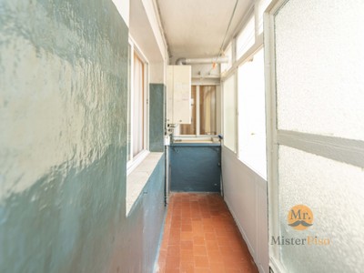 Piso en venta en Madrid, con 2 dormitorios, baño y trastero