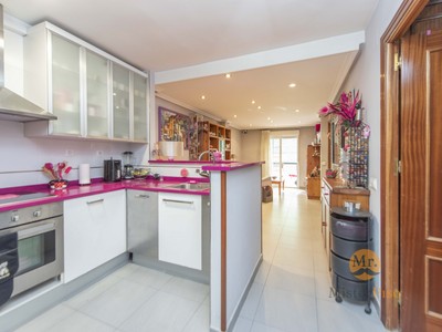 Piso en venta en Getafe, con 2 dormitorios, baño y terraza