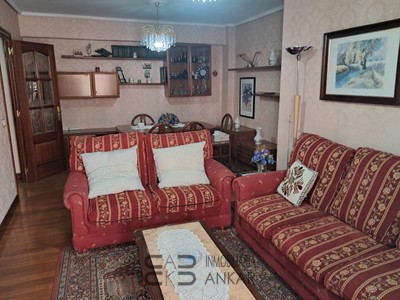 Piso en venta en Erandio, con 4 dormitorios, 2 baños y terraza