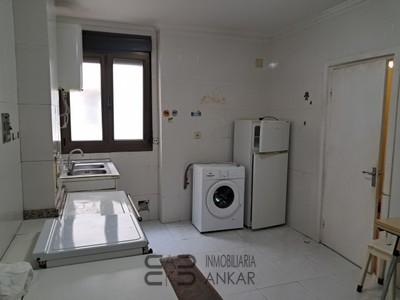 Piso en venta en Erandio, Proximo Plaza Ayuntamiento, con 2 dormitorios y baño