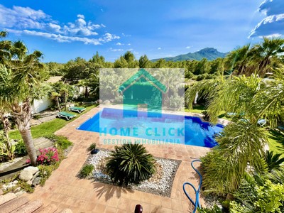 Chalet en venta en Montroig Del Camp, Casalot, con 9 dormitorios, 4 baños, 3 plazas de garaje, trastero, 3 balcones, terraza y terreno