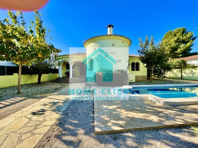 Chalet en venta en Miami Playa, Centre, con 3 dormitorios, baño, aseo, 4 plazas de garaje, terraza y terreno