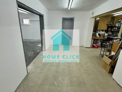 Local en venta en Cambrils, Pino Redondo, con 2 baños y plaza de garaje