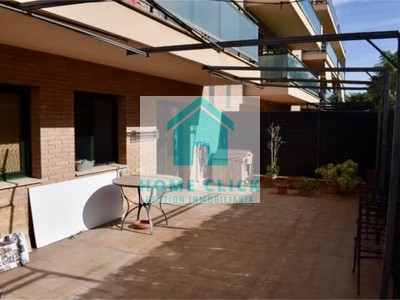 Piso en venta en Salou, Centro, con 3 dormitorios, 2 baños, plaza de garaje y terraza