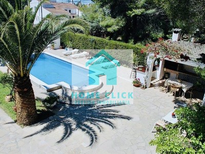 Chalet en alquiler en Ametlla De Mar, con 3 dormitorios, 2 baños, plaza de garaje, trastero y terreno