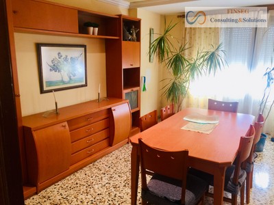 Piso en venta en Valencia, Castelló De Rugat, con 3 dormitorios, baño, trastero, 2 balcones y 2 terrazas