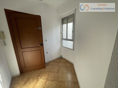 Piso en alquiler en Alcàntera De Xúquer, con 3 dormitorios, 2 baños y balcón