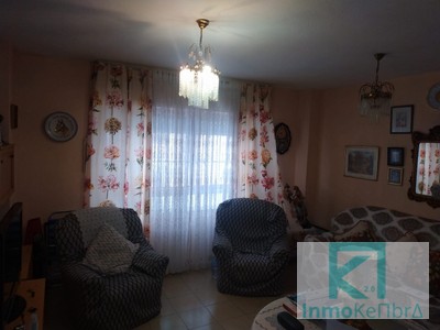 Piso en venta en Torrevieja, con 2 dormitorios y baño