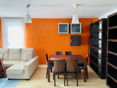 Apartamento en alquiler en Valencia De Alcantara, con 2 dormitorios, baño, plaza de garaje, trastero y 2 balcones